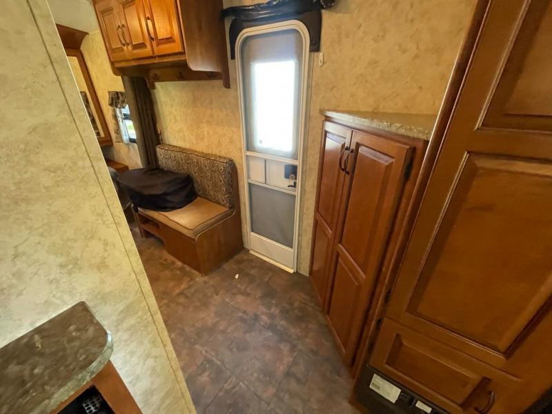 used Travel Trailers Keystone RV Premier Ultra Lite for sale, in Georgetown, TX Thumbnail 17