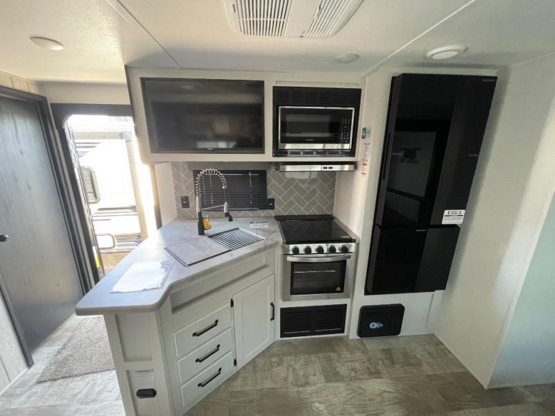 new Travel Trailers Palomino Puma for sale, in Georgetown, TX Thumbnail 8