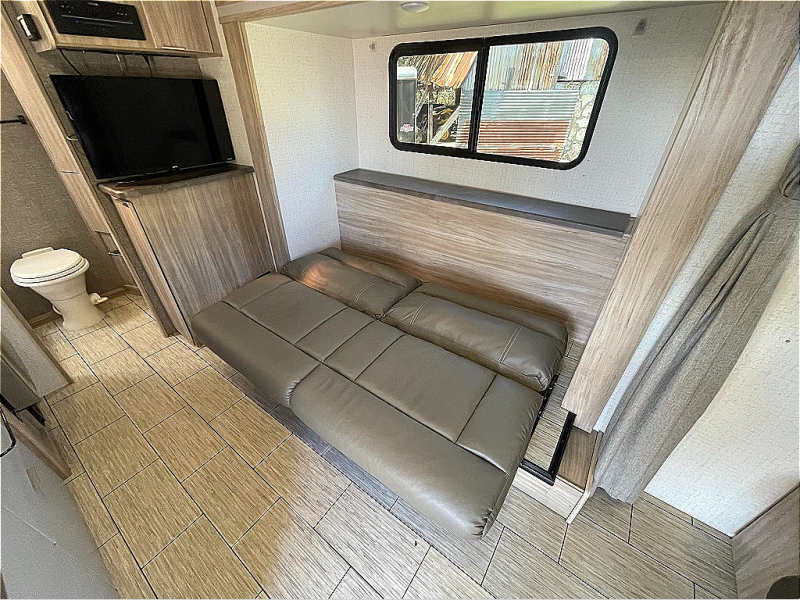 used Travel Trailers Winnebago Micro Minnie for sale, in Georgetown, TX Thumbnail 20