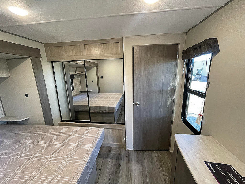 new Travel Trailers Coachmen Catalina Legacy Edition for sale, in Georgetown, TX Thumbnail 15