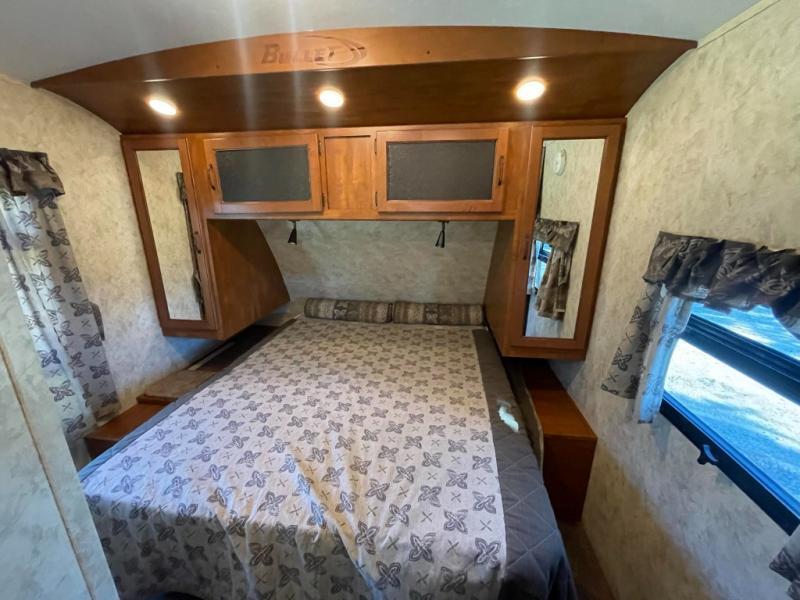 used Travel Trailers Keystone RV Premier Ultra Lite for sale, in Georgetown, TX Thumbnail 25
