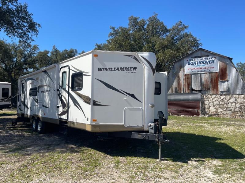 used Travel Trailers Forest River Rockwood Wind Jammer for sale, in Georgetown, TX image-0