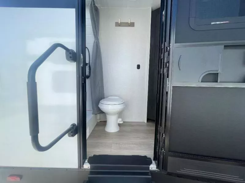 new Travel Trailers Forest River Surveyor for sale, in Georgetown, TX Thumbnail 21