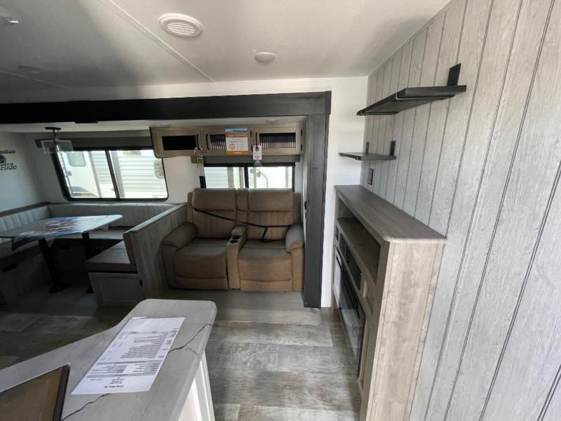 new Travel Trailers Palomino Puma for sale, in Georgetown, TX Thumbnail 6