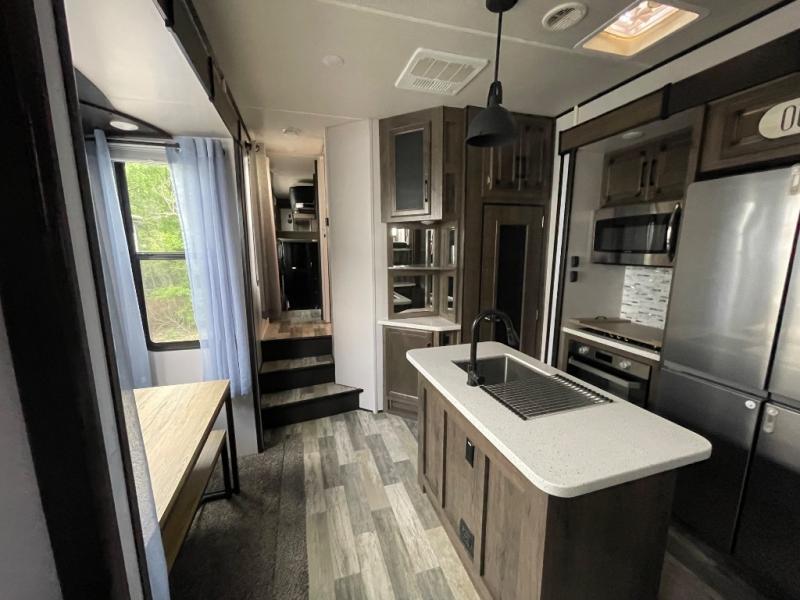 used Toy Haulers Heartland RV Cyclone for sale, in Georgetown, TX Thumbnail 22