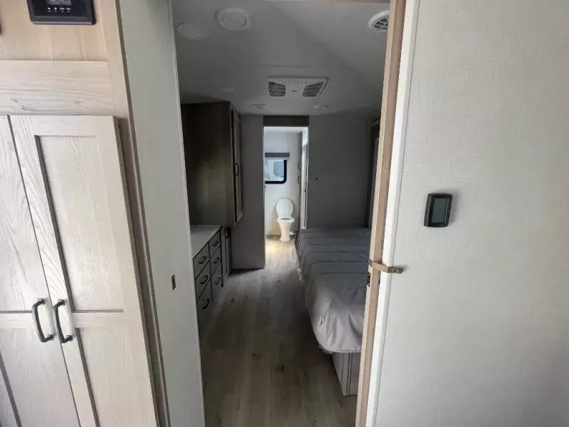 new Travel Trailers Forest River Rockwood Signature for sale, in Georgetown, TX Thumbnail 12