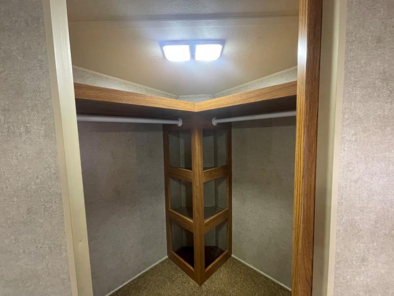 used Travel Trailers Forest River Rockwood Wind Jammer for sale, in Georgetown, TX Thumbnail 28