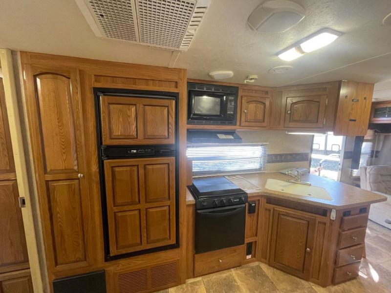 used Travel Trailers Forest River Rockwood Wind Jammer for sale, in Georgetown, TX Thumbnail 16