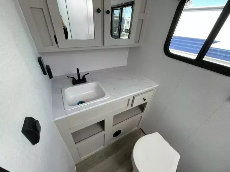 new Travel Trailers Coachmen Northern Spirit SE for sale, in Georgetown, TX Thumbnail 21