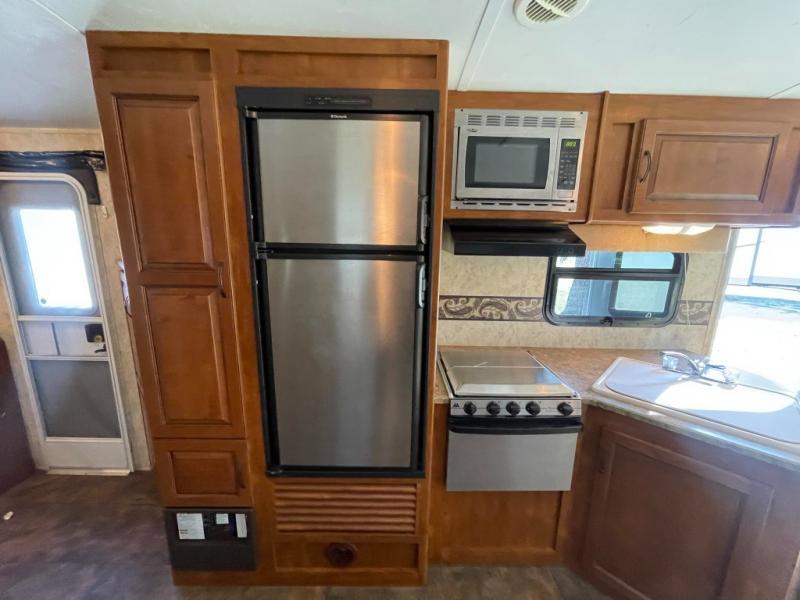 used Travel Trailers Keystone RV Premier Ultra Lite for sale, in Georgetown, TX Thumbnail 15