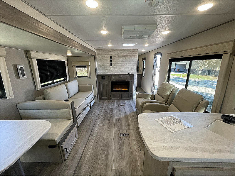 new Travel Trailers Coachmen Catalina Legacy Edition for sale, in Georgetown, TX Thumbnail 34