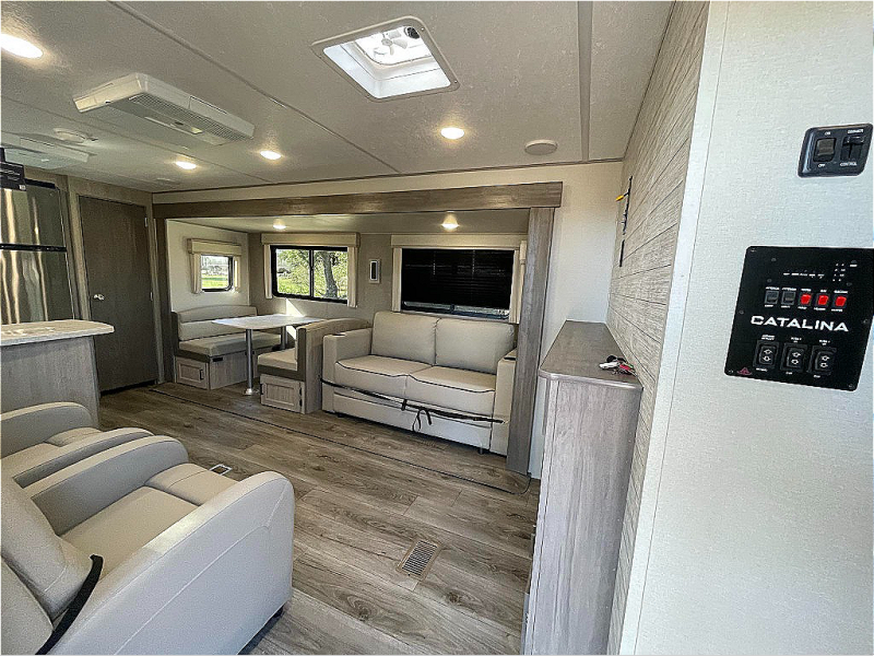 new Travel Trailers Coachmen Catalina Legacy Edition for sale, in Georgetown, TX Thumbnail 11