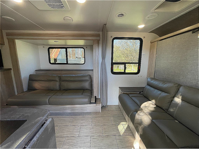 used Travel Trailers Winnebago Micro Minnie for sale, in Georgetown, TX Thumbnail 10