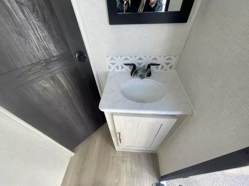 new Travel Trailers Forest River Surveyor for sale, in Georgetown, TX Thumbnail 18