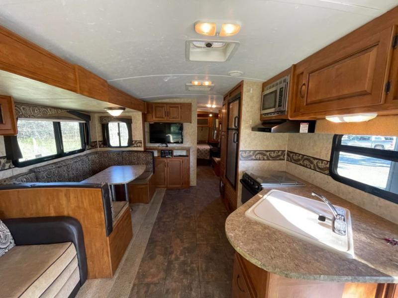 used Travel Trailers Keystone RV Premier Ultra Lite for sale, in Georgetown, TX Thumbnail 12