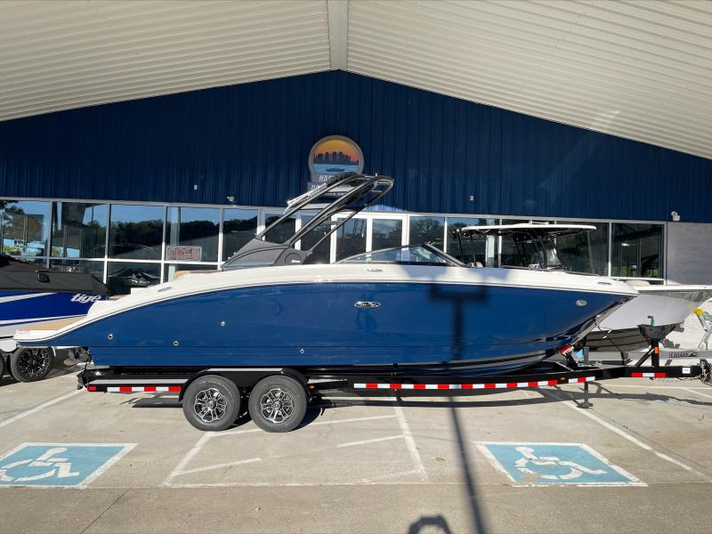 2023 Sea Ray 270 SDX Runabout Boat 2023 Sea Ray 270 SDX Runabout Boat