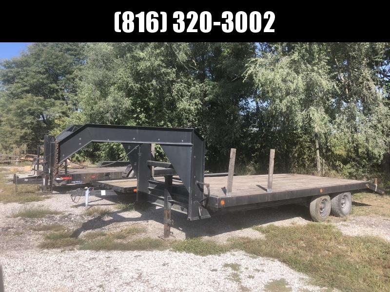 USED 2000 SPCNS 8X20 GOOSENECK FLATBED TRAILER USED 2000 SPCNS 8X20 GOOSENECK FLATBED TRAILER