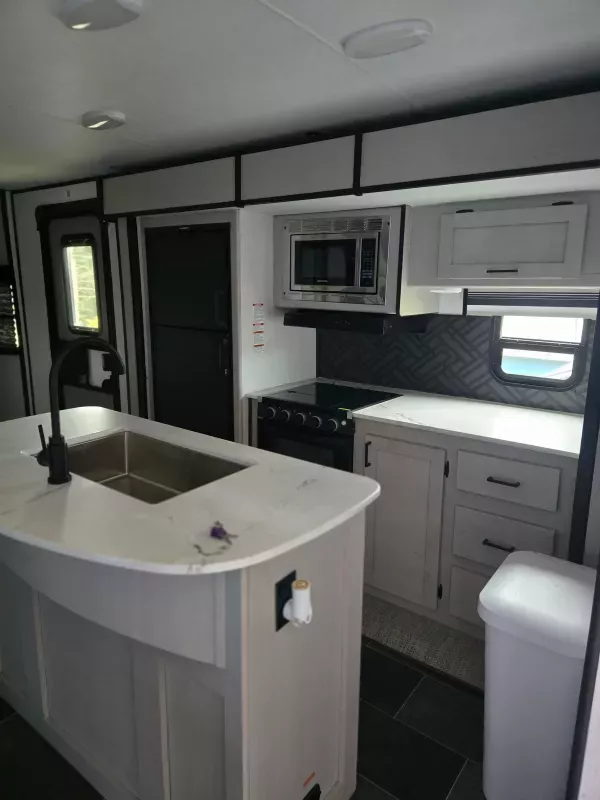 used Travel Trailers Heartland Mallard for sale, in Tillamook, OR Thumbnail 9