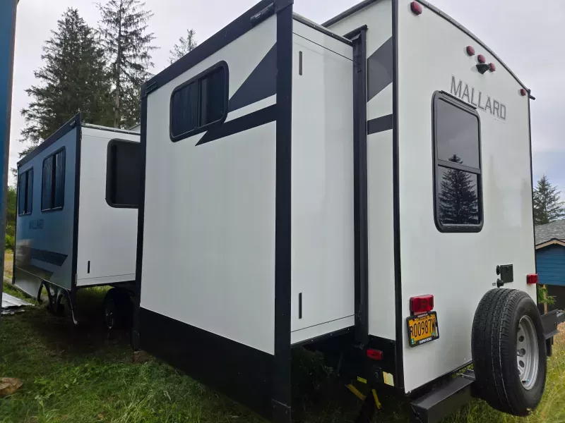 used Travel Trailers Heartland Mallard for sale, in Tillamook, OR Thumbnail 3
