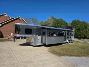used Horse Trailers Lakota  for sale, in Clarksville, TN Thumbnail 1