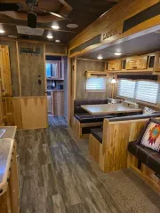 used Horse Trailers Lakota  for sale, in Clarksville, TN Thumbnail 15