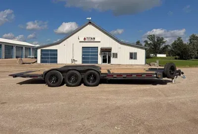 2026 Diamond C 24' Gravity Tilt Deck HDT 24K Trailer
