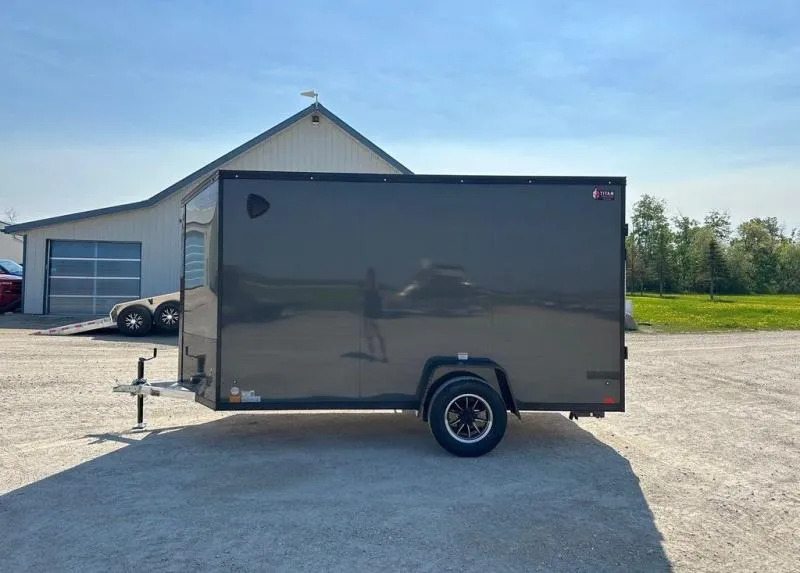 new Cargo (Enclosed) Trailers Discovery Trailers  for sale, in Steinbach, MB Thumbnail 4