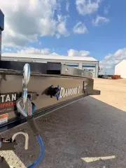 new Equipment / Flatbed Trailers Diamond C Trailers  for sale, in Steinbach, MB Thumbnail 16