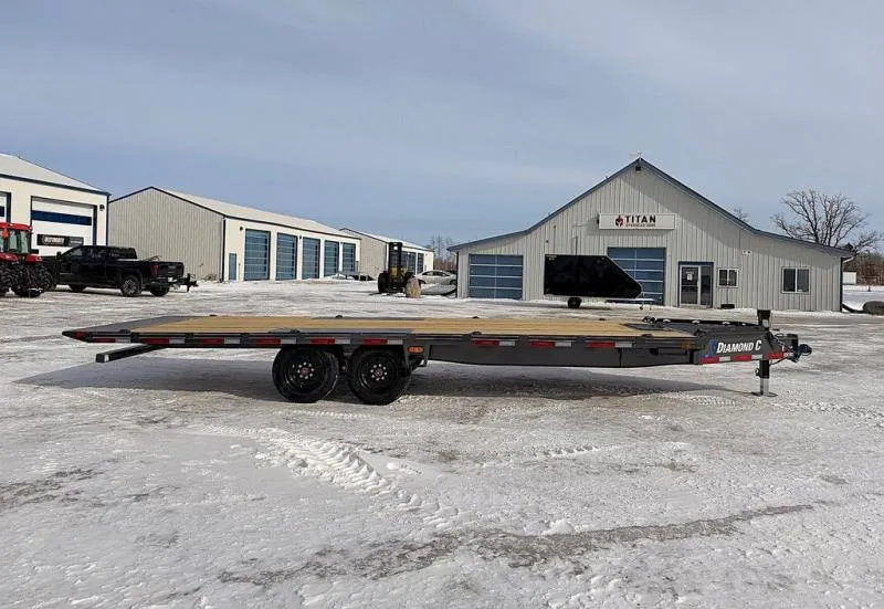 new Equipment / Flatbed Trailers Diamond C Trailers  for sale, in Steinbach, MB Thumbnail 3