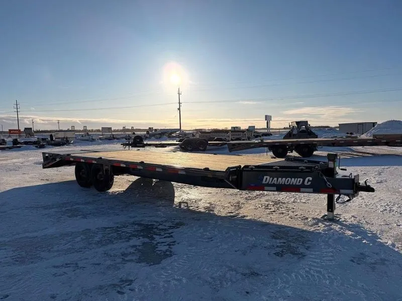 new Equipment / Flatbed Trailers Diamond C Trailers  for sale, in Steinbach, MB Thumbnail 3