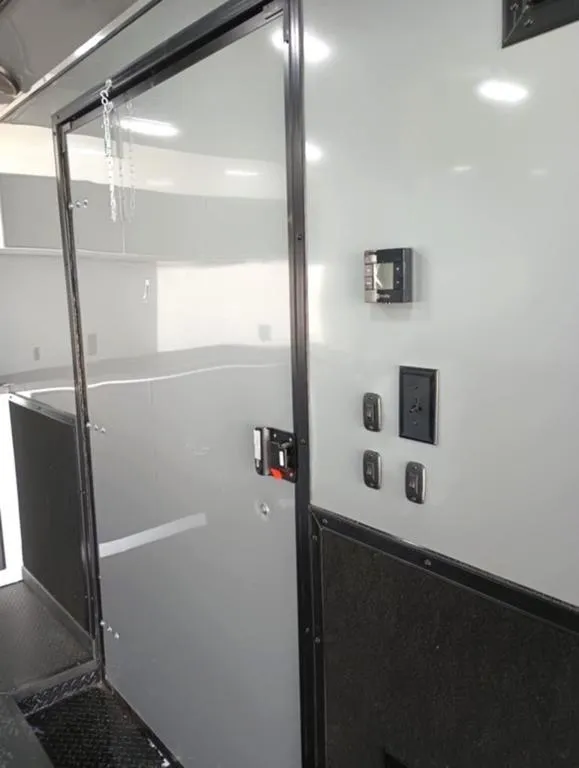 new Cargo (Enclosed) Trailers Discovery Trailers  for sale, in Steinbach, MB Thumbnail 10