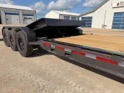 new Equipment / Flatbed Trailers Diamond C Trailers  for sale, in Steinbach, MB Thumbnail 18