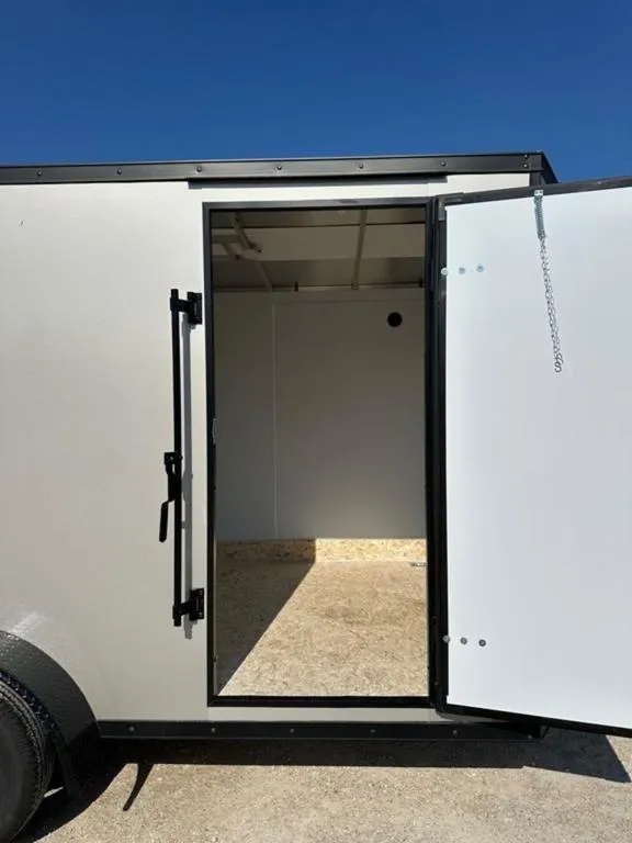 new Cargo (Enclosed) Trailers Discovery Trailers  for sale, in Steinbach, MB Thumbnail 8