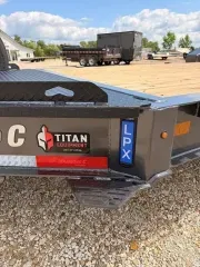 new Equipment / Flatbed Trailers Diamond C Trailers  for sale, in Steinbach, MB Thumbnail 17