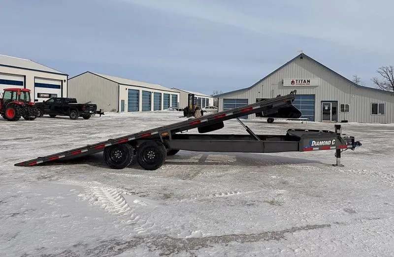 2026 Diamond C 24' Hydraulic Tilt Deckover DET 18k Trailer