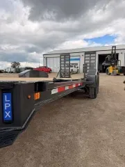 new Equipment / Flatbed Trailers Diamond C Trailers  for sale, in Steinbach, MB Thumbnail 13