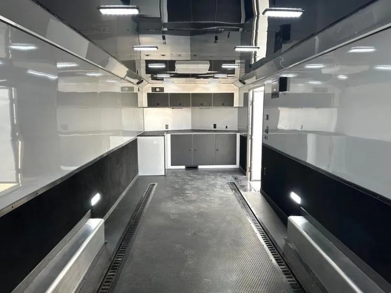 new Cargo (Enclosed) Trailers Discovery Trailers  for sale, in Steinbach, MB Thumbnail 6