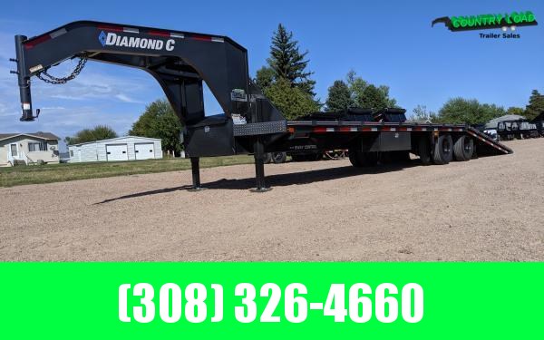 Diamond C FMAX210 32' Hydrualic Dovetail Diamond C FMAX210 32' Hydrualic Dovetail