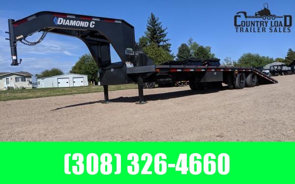 Diamond C FMAX210 32' Hydrualic Dovetail Diamond C FMAX210 32' Hydrualic Dovetail