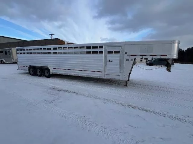 used Stock / Stock Combo Trailers Featherlite  for sale, in Merrill, WI Thumbnail 5