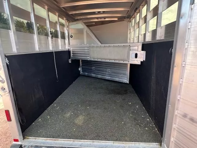 used Horse Trailers Featherlite  for sale, in Merrill, WI Thumbnail 15