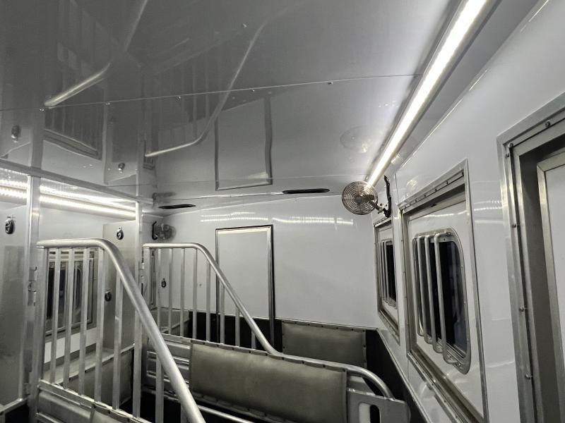 used Horse Trailers Featherlite  for sale, in Merrill, WI Thumbnail 28