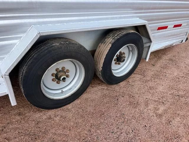 used Stock / Stock Combo Trailers Featherlite  for sale, in Merrill, WI Thumbnail 2