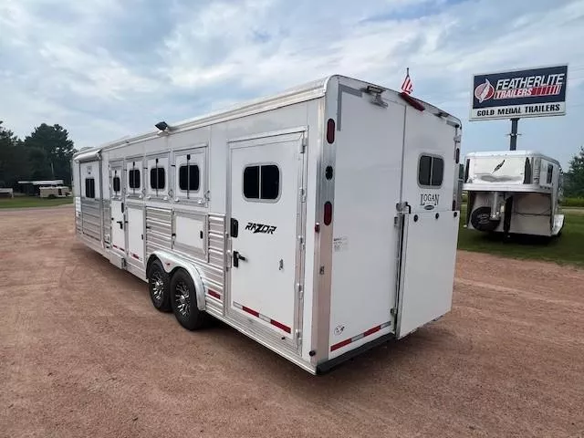 used Horse Trailers Logan Coach Trailers  for sale, in Merrill, WI Thumbnail 7