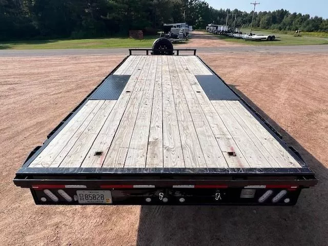 used Equipment / Flatbed Trailers MAXX-D  for sale, in Merrill, WI Thumbnail 13