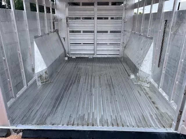 used Stock / Stock Combo Trailers Featherlite  for sale, in Merrill, WI Thumbnail 9