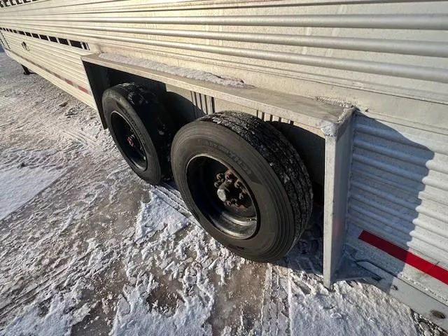 used Stock / Stock Combo Trailers Southern Classic  for sale, in Merrill, WI Thumbnail 10