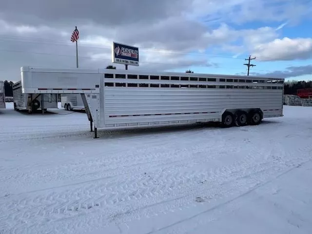 2019 Featherlite Gooseneck Livestock Stock / Stock Combo Trailer