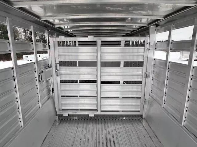 used Stock / Stock Combo Trailers Featherlite  for sale, in Merrill, WI Thumbnail 10