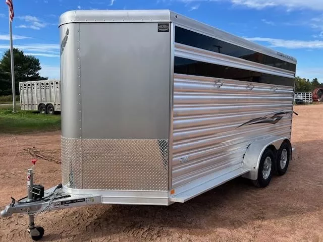used Horse Trailers Featherlite  for sale, in Merrill, WI Thumbnail 3